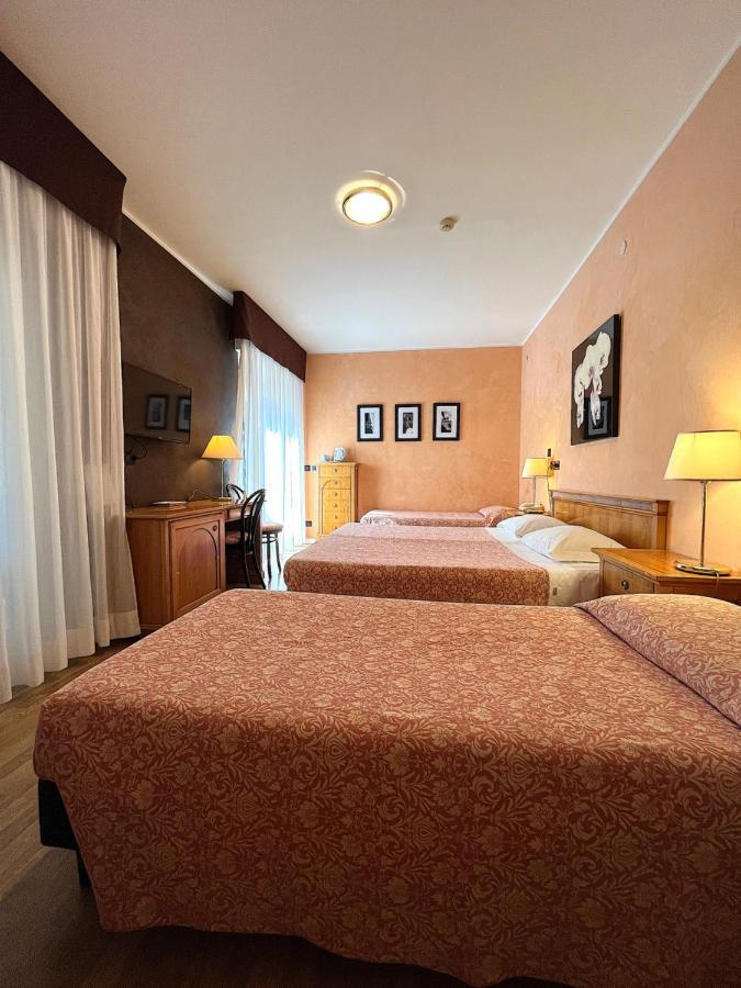Hotel Regina Grado Exterior photo