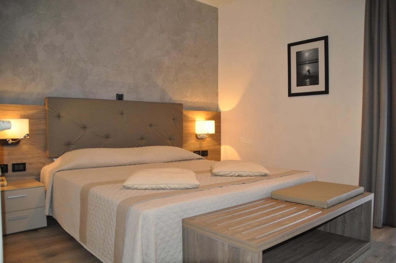 Hotel Regina Grado Exterior photo